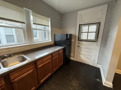 7340 North Damen Avenue Chicago IL 60645