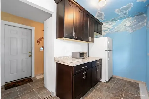 133 East Berkley Lane Hoffman Estates IL 60169