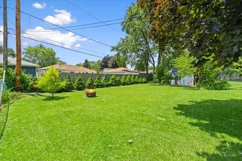 133 East Berkley Lane Hoffman Estates IL 60169