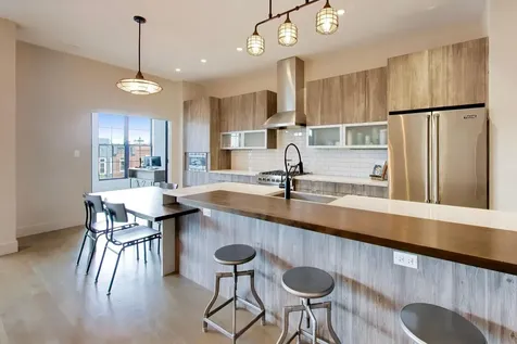 1902 West Division Street Chicago IL 60622