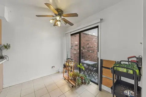 1613 Groton Court Wheaton IL 60189