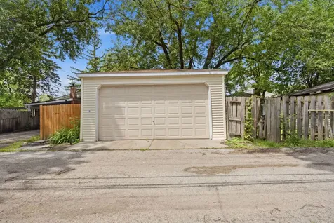 14533 Center Avenue Harvey IL 60426