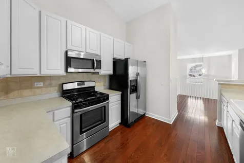 831 Genesee Drive Naperville IL 60563