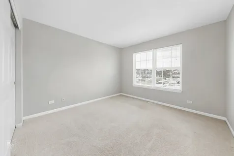 831 Genesee Drive Naperville IL 60563