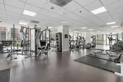 1122 North Clark Street Chicago IL 60610