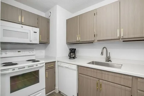 1122 North Clark Street Chicago IL 60610
