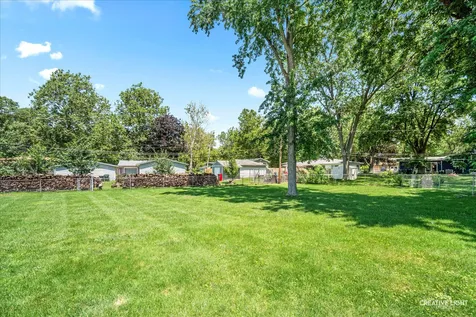 176 Boulder Hill Pass Montgomery IL 60538