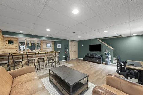 855 Peoria Court Carol Stream IL 60188