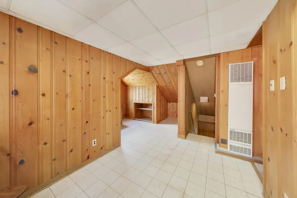 5337 North Ludlam Avenue Chicago IL 60630