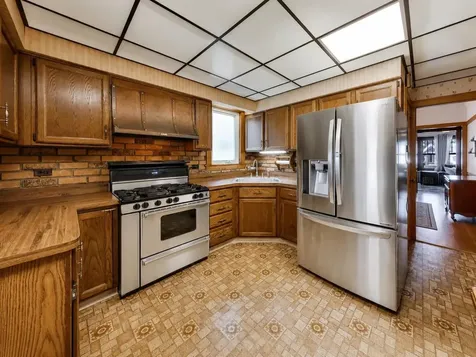 5337 North Ludlam Avenue Chicago IL 60630