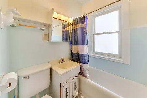 5337 North Ludlam Avenue Chicago IL 60630