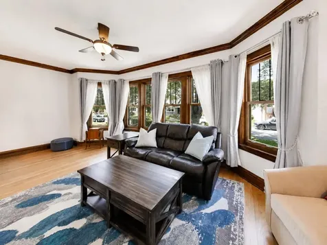 5337 North Ludlam Avenue Chicago IL 60630