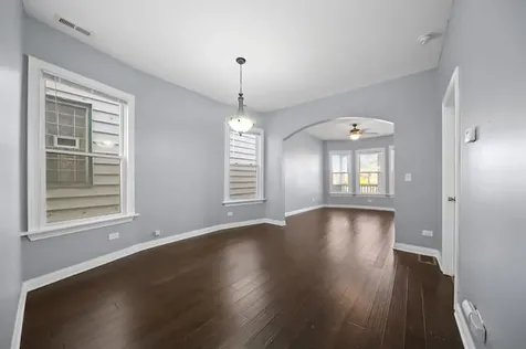 7931 South East End Avenue Chicago IL 60617