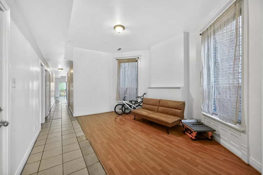 3248 West Douglas Boulevard Chicago IL 60623