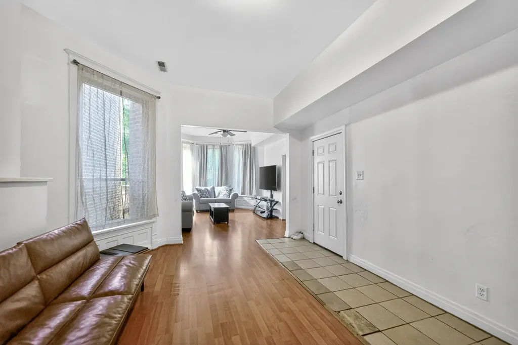 3248 West Douglas Boulevard Chicago IL 60623