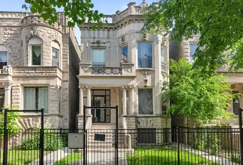 3248 West Douglas Boulevard Chicago IL 60623