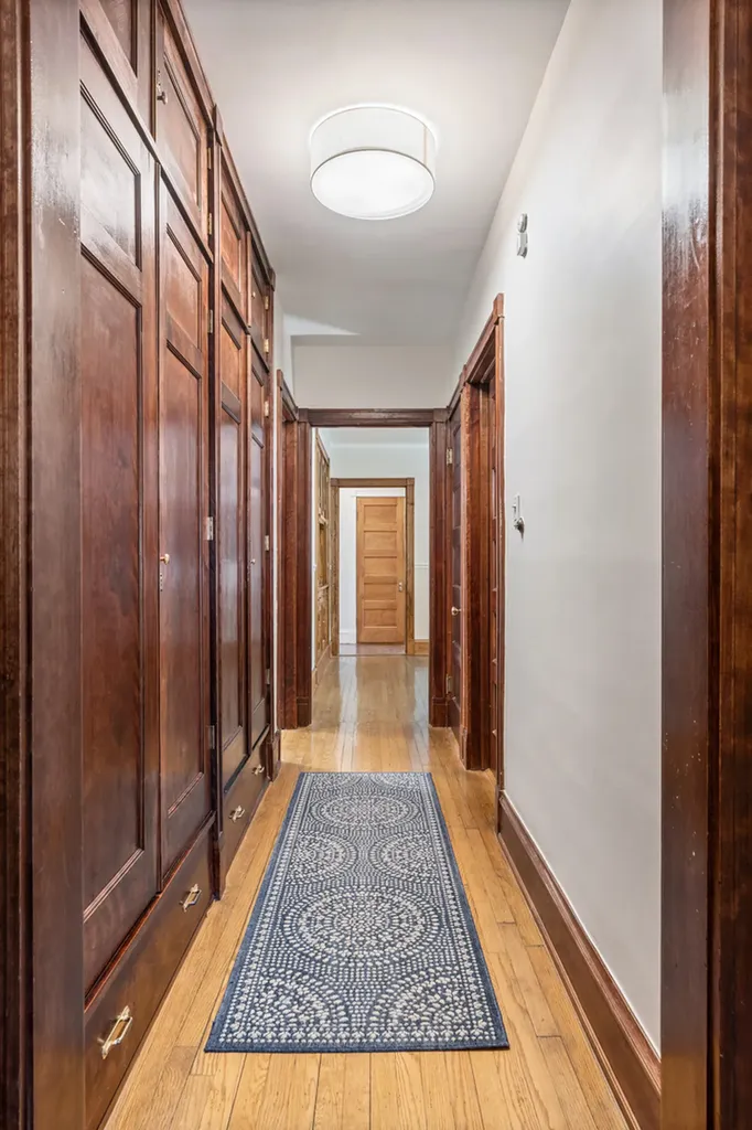 3764 North Magnolia Avenue Chicago IL 60613
