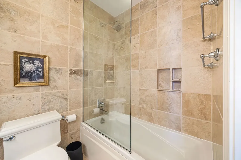 100 East Walton Street Chicago IL 60611