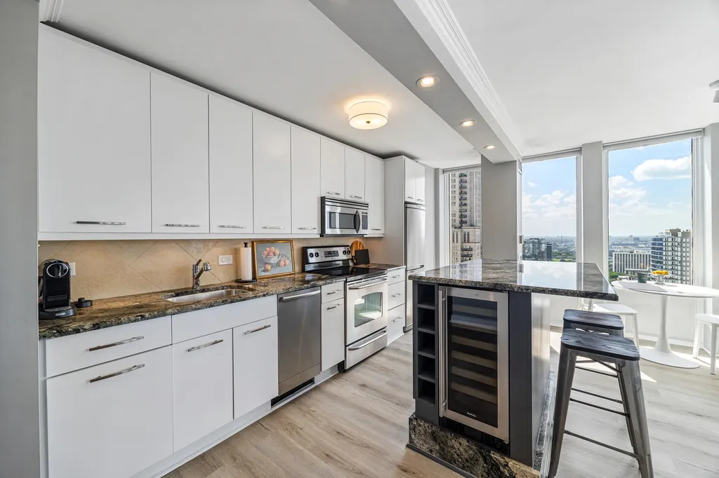 100 East Walton Street Chicago IL 60611
