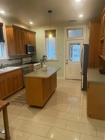 3423 West Schubert Avenue Chicago IL 60647