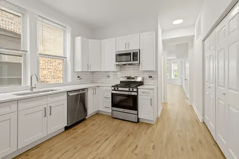 1349 West Taylor Street Chicago IL 60607