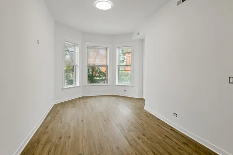 1349 West Taylor Street Chicago IL 60607