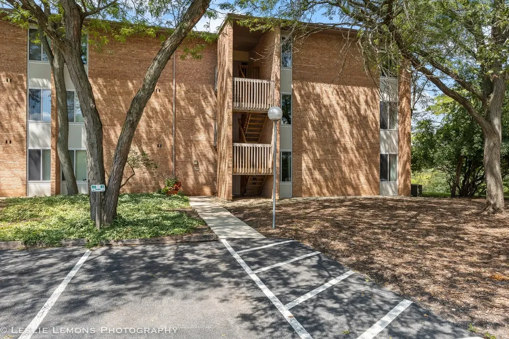 6004 East Lake Drive Lisle IL 60532