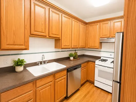 2375 West Montana Street Chicago IL 60647
