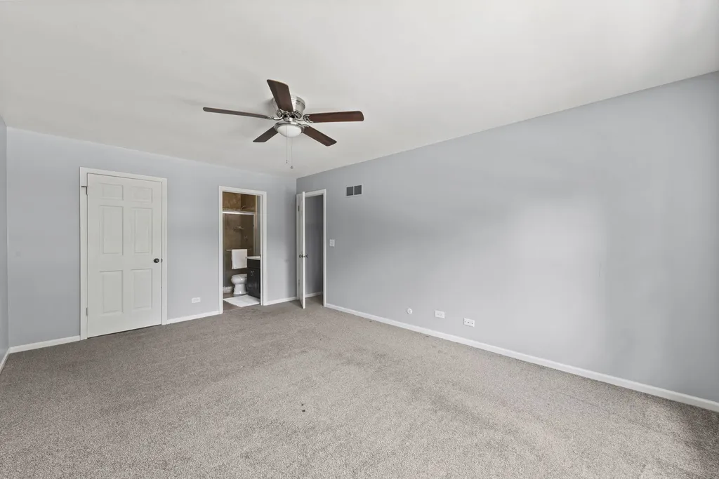 223 Winslow Court Naperville IL 60565