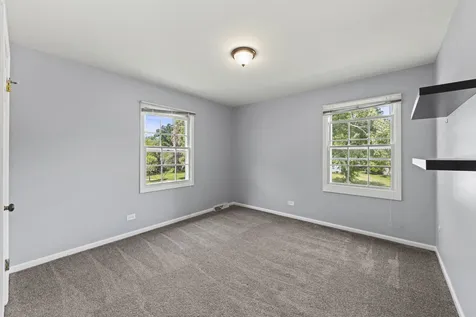 223 Winslow Court Naperville IL 60565