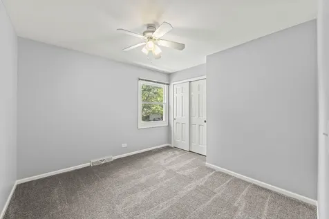 223 Winslow Court Naperville IL 60565