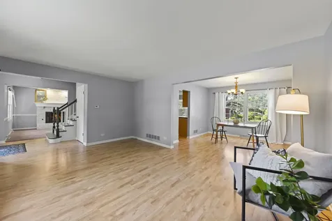 223 Winslow Court Naperville IL 60565