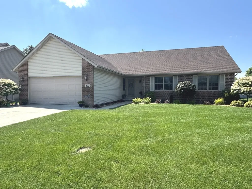 250 Highpoint Circle S Bourbonnais IL 60914