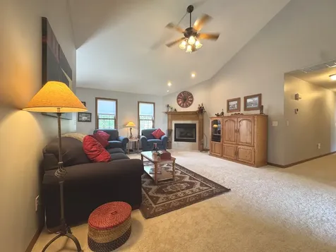 250 Highpoint Circle S Bourbonnais IL 60914