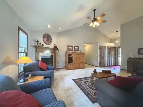 250 Highpoint Circle S Bourbonnais IL 60914