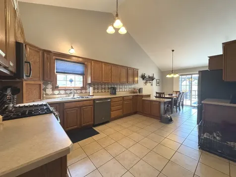 250 Highpoint Circle S Bourbonnais IL 60914