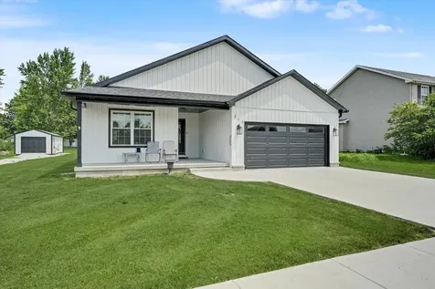 311 East Meuser Drive Paxton IL 60957