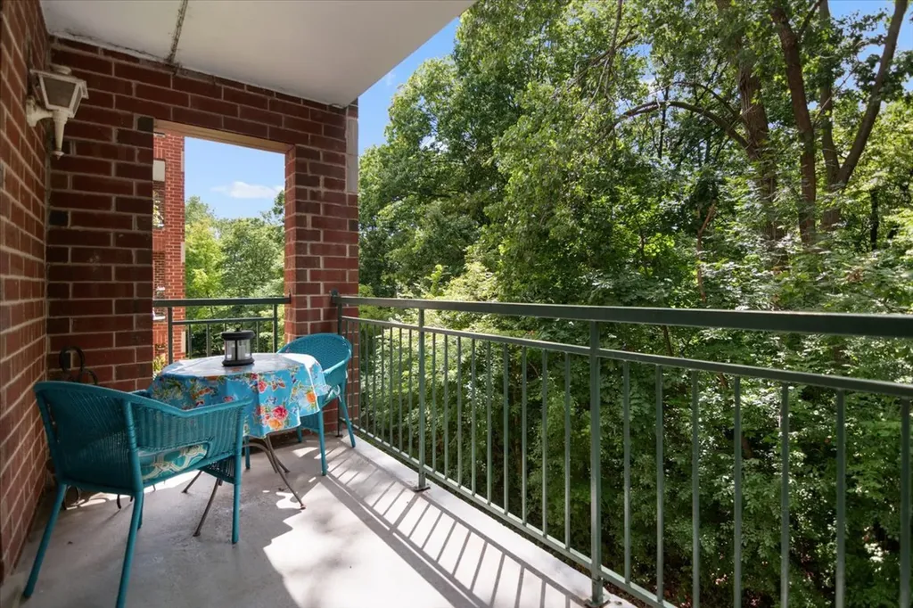 5360 North Lowell Avenue Chicago IL 60630
