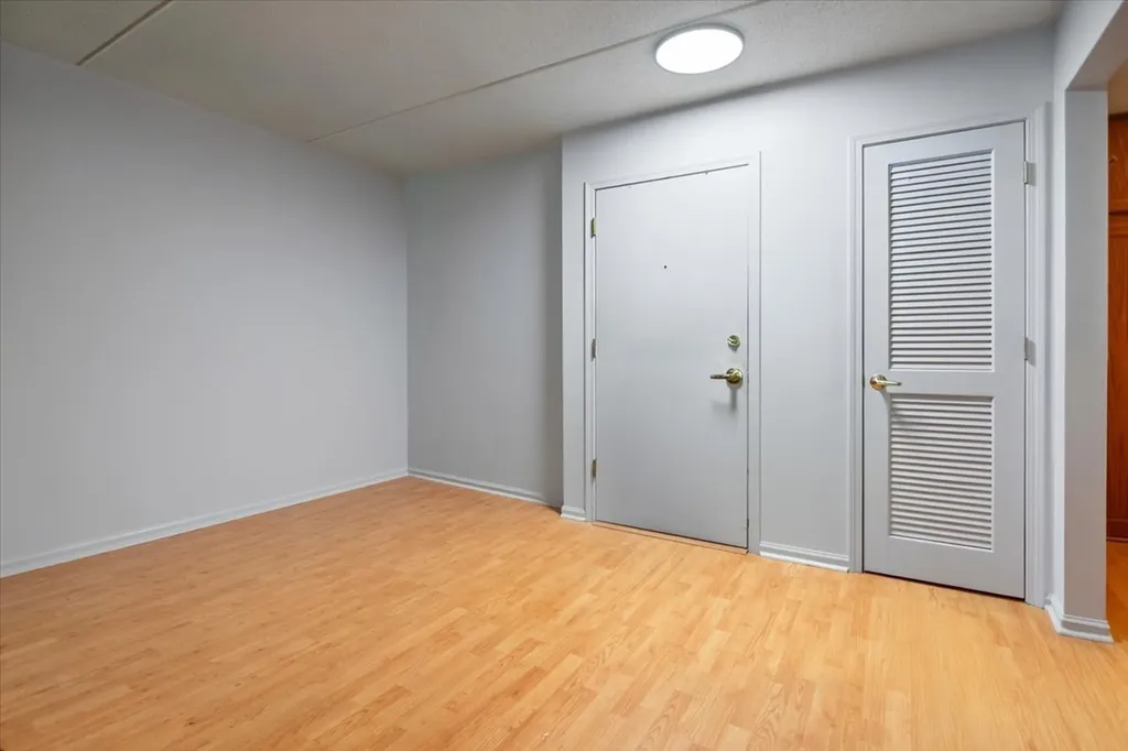 5360 North Lowell Avenue Chicago IL 60630