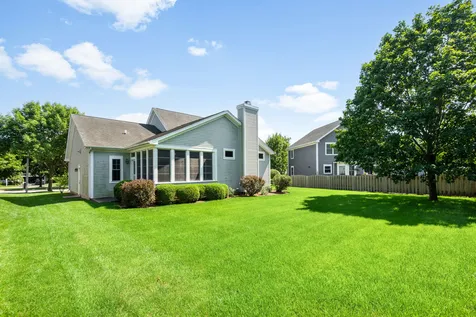 154 Center Street Crystal Lake IL 60014