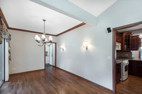 154 Center Street Crystal Lake IL 60014