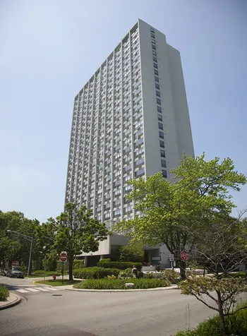 5100 North Marine Drive Chicago IL 60640