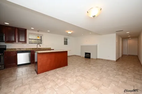18 West Chestnut Street Chicago IL 60610