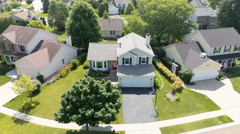 943 Shady Tree Lane Wheeling IL 60090