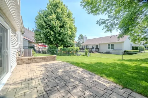943 Shady Tree Lane Wheeling IL 60090
