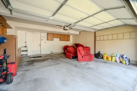 943 Shady Tree Lane Wheeling IL 60090