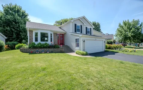 943 Shady Tree Lane Wheeling IL 60090