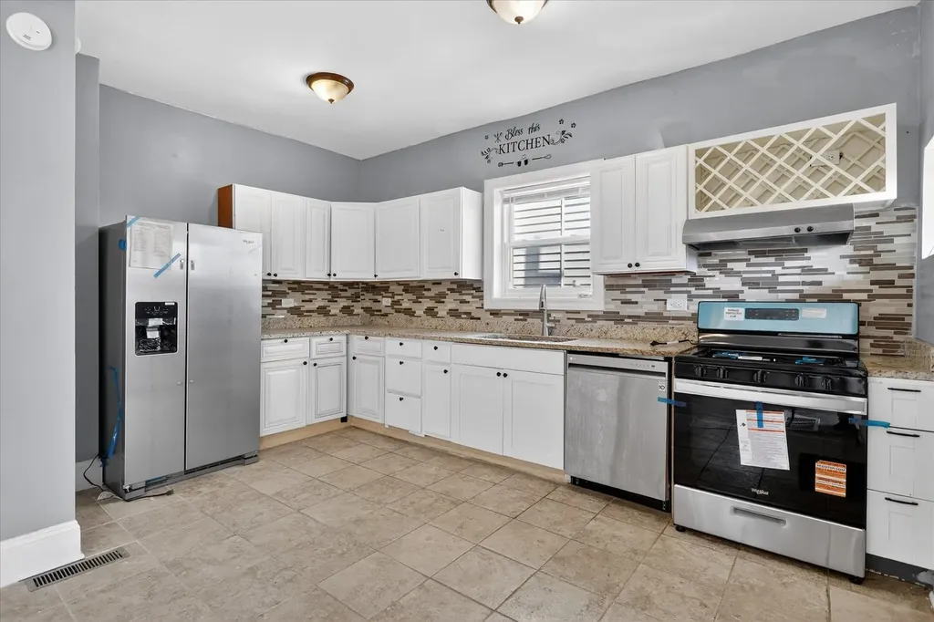 1 East 114th Street Chicago IL 60628