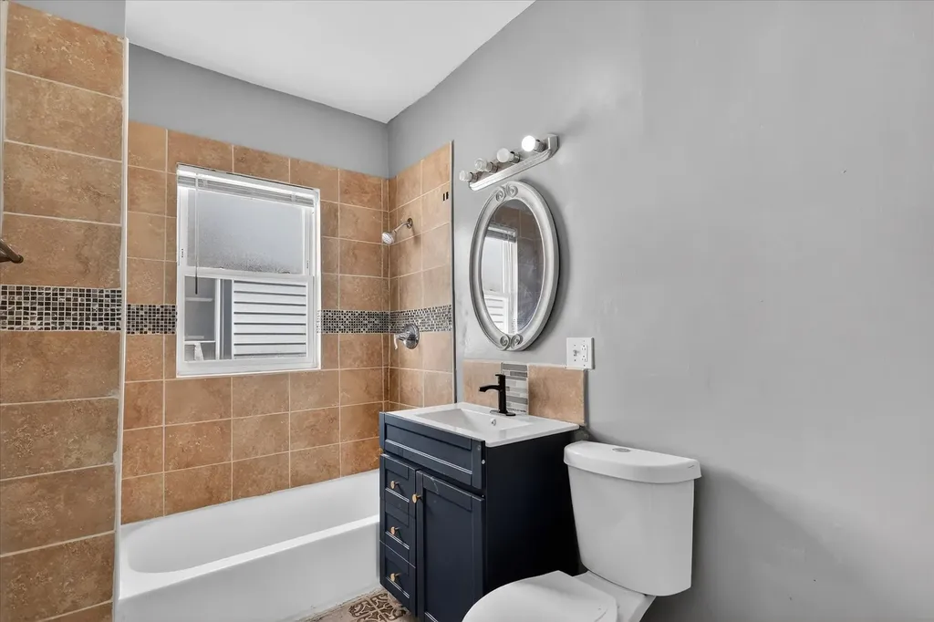 1 East 114th Street Chicago IL 60628