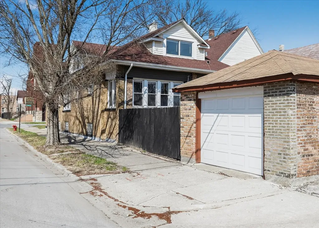 1 East 114th Street Chicago IL 60628
